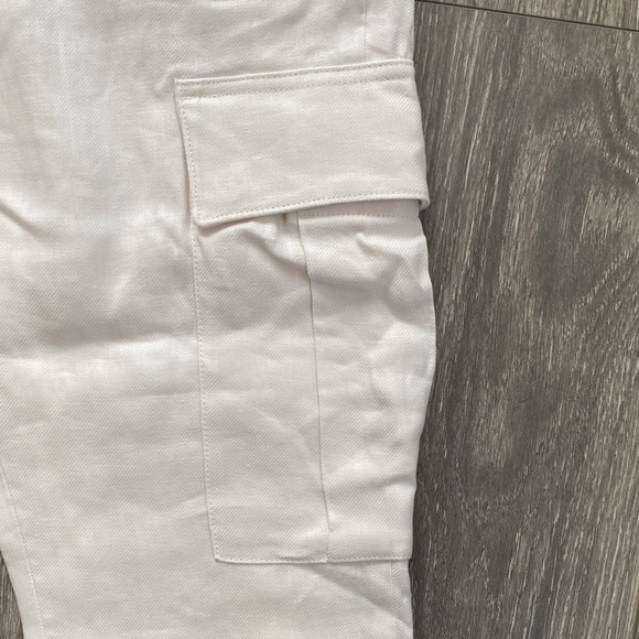 Banana Republic - NWT! Off-White 100% Cotton High Rise Cargo Pant - Size 4 - Picture 6 of 10